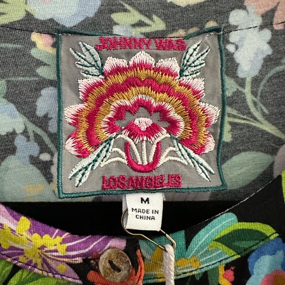 Johnny Was Wild Bloom Flutter Sleeve Henley Tee NWT - Picture 3 of 5